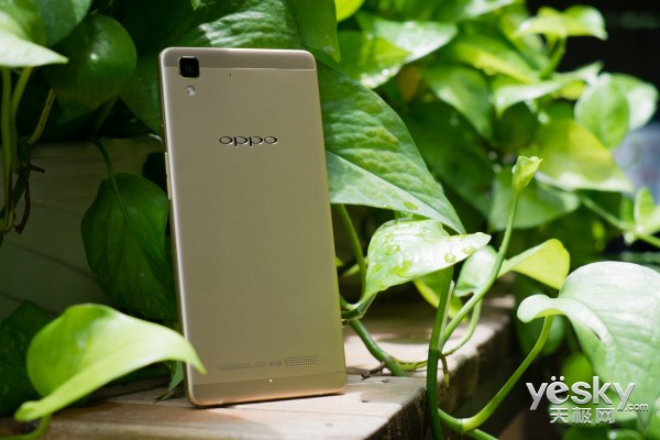 OPPO R7震撼上市，全新科技体验，解锁OPPO R7上市时间重磅消息！